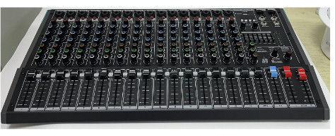 console de mistura do canal audio profissional dos oradores 16